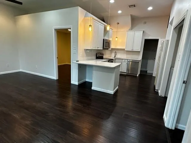 $1,800 | 330 West Genie Street, Unit B, Chalmette, LA 70043