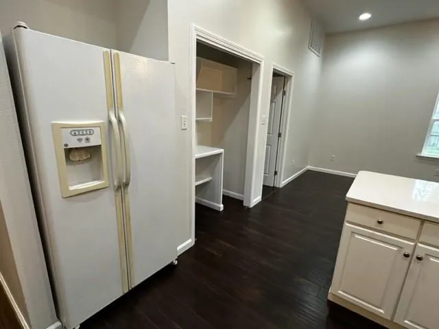 $1,800 | 330 West Genie Street, Unit B, Chalmette, LA 70043