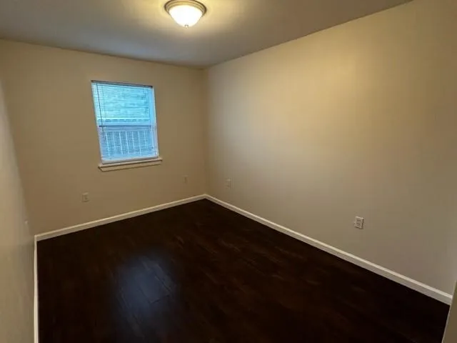 $1,800 | 330 West Genie Street, Unit B, Chalmette, LA 70043