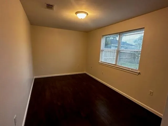 $1,800 | 330 West Genie Street, Unit B, Chalmette, LA 70043