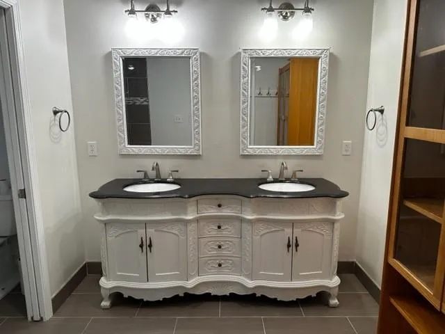 $1,800 | 330 West Genie Street, Unit B, Chalmette, LA 70043