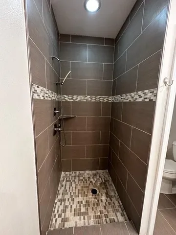 $1,800 | 330 West Genie Street, Unit B, Chalmette, LA 70043