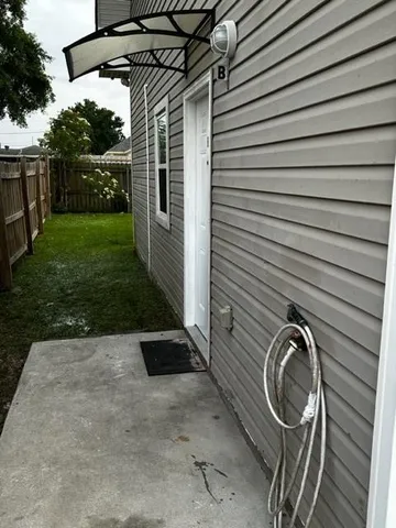 $1,800 | 330 West Genie Street, Unit B, Chalmette, LA 70043