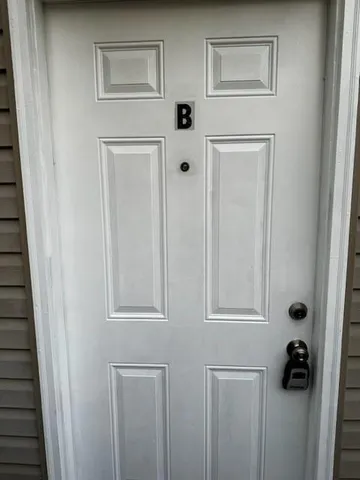 $1,800 | 330 West Genie Street, Unit B, Chalmette, LA 70043