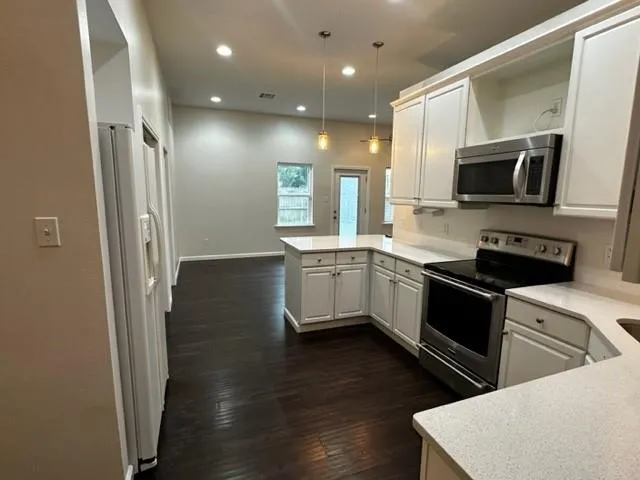 $1,800 | 330 West Genie Street, Unit B, Chalmette, LA 70043