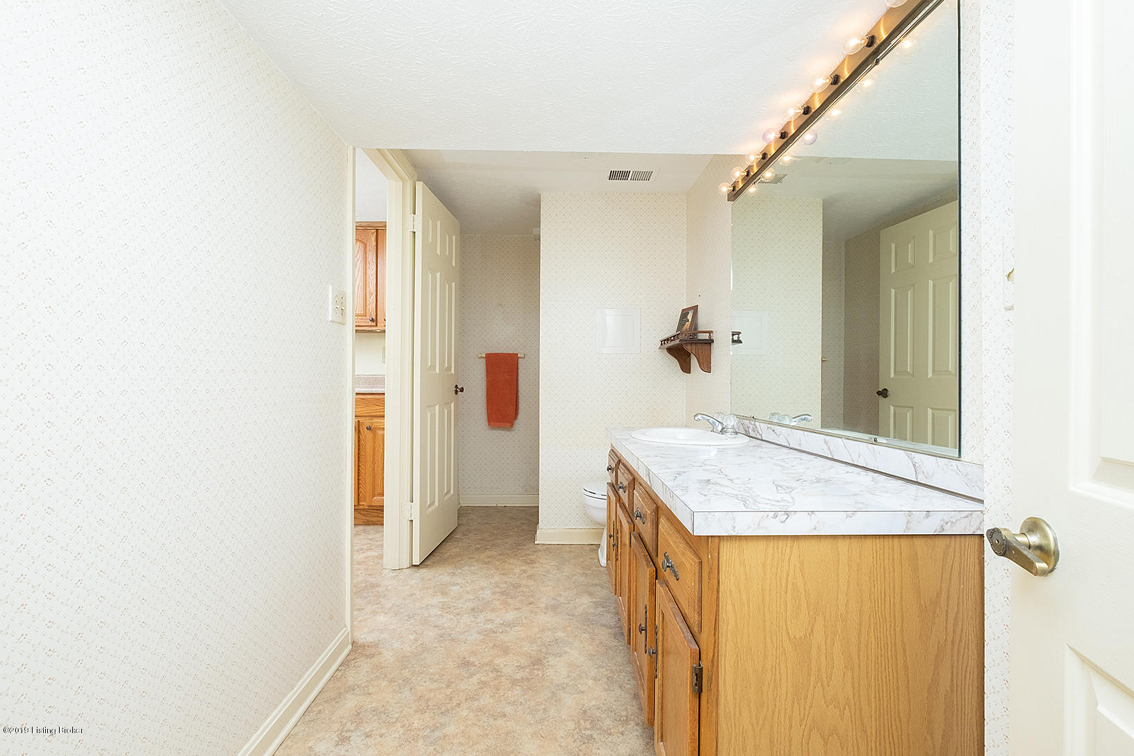 1925 Riva Ridge Road Louisville, KY 40214 - Photo 46 of 70 46_1925_Riva_Ridge_Rd_Becky_Lusch_Angela