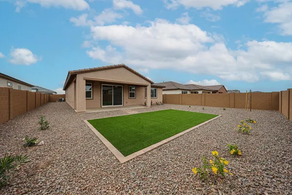 $2,700 | 7814 West Hide Trail, Peoria, AZ 85383