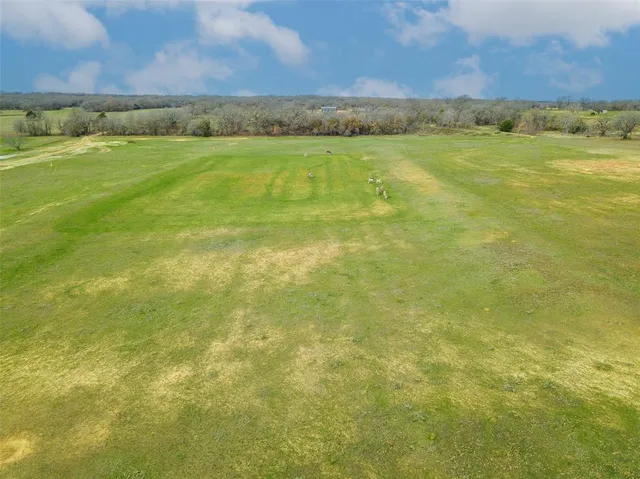 $560,000 | 2549 North N Highway, Chico, TX 76431