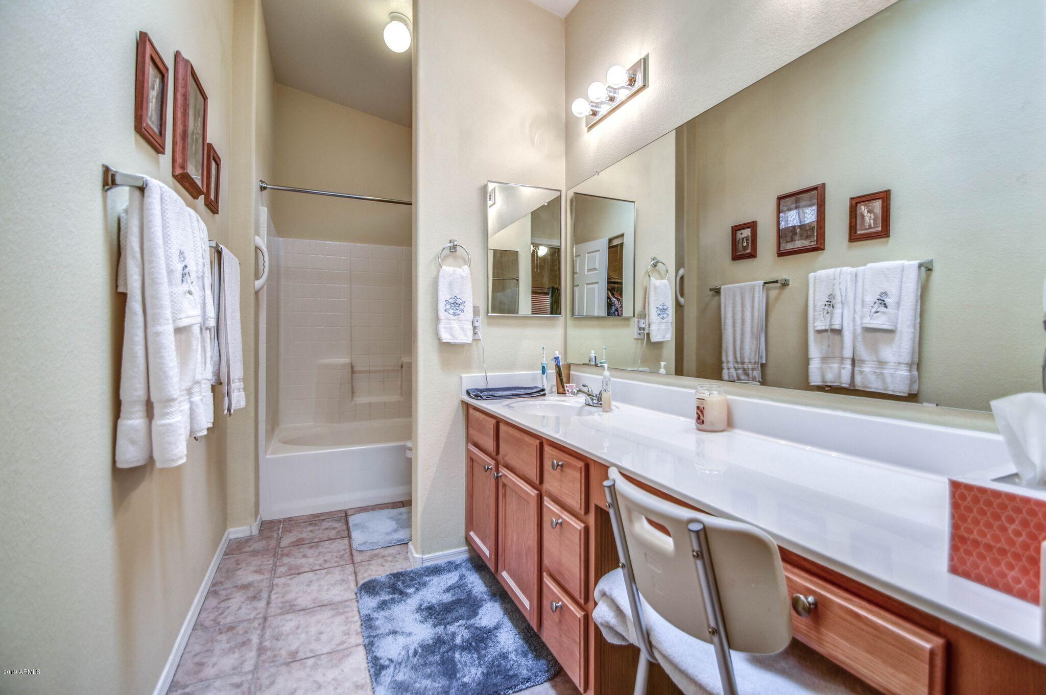 943 South Banning Street Gilbert, AZ 85296 - Photo 20 of 31 maser bath 2