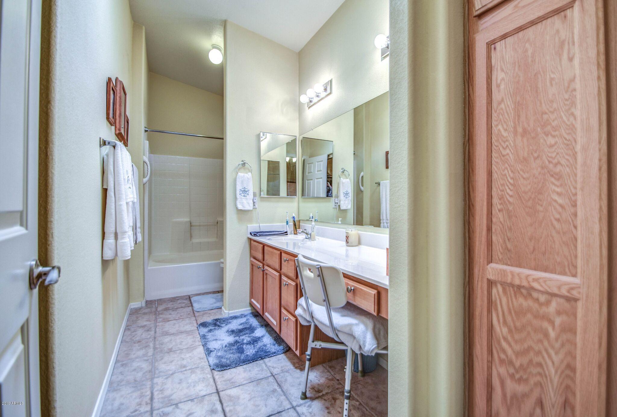 943 South Banning Street Gilbert, AZ 85296 - Photo 21 of 31 master bath