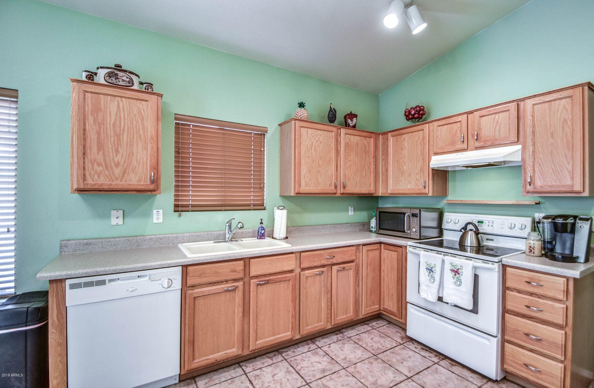 943 South Banning Street Gilbert, AZ 85296 - Photo 7 of 31 kitchen 3