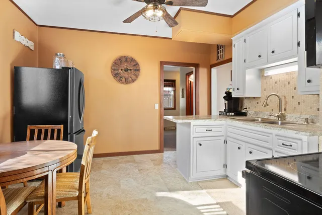 $280,000 | 317 South Main Street, Hartford, WI 53027