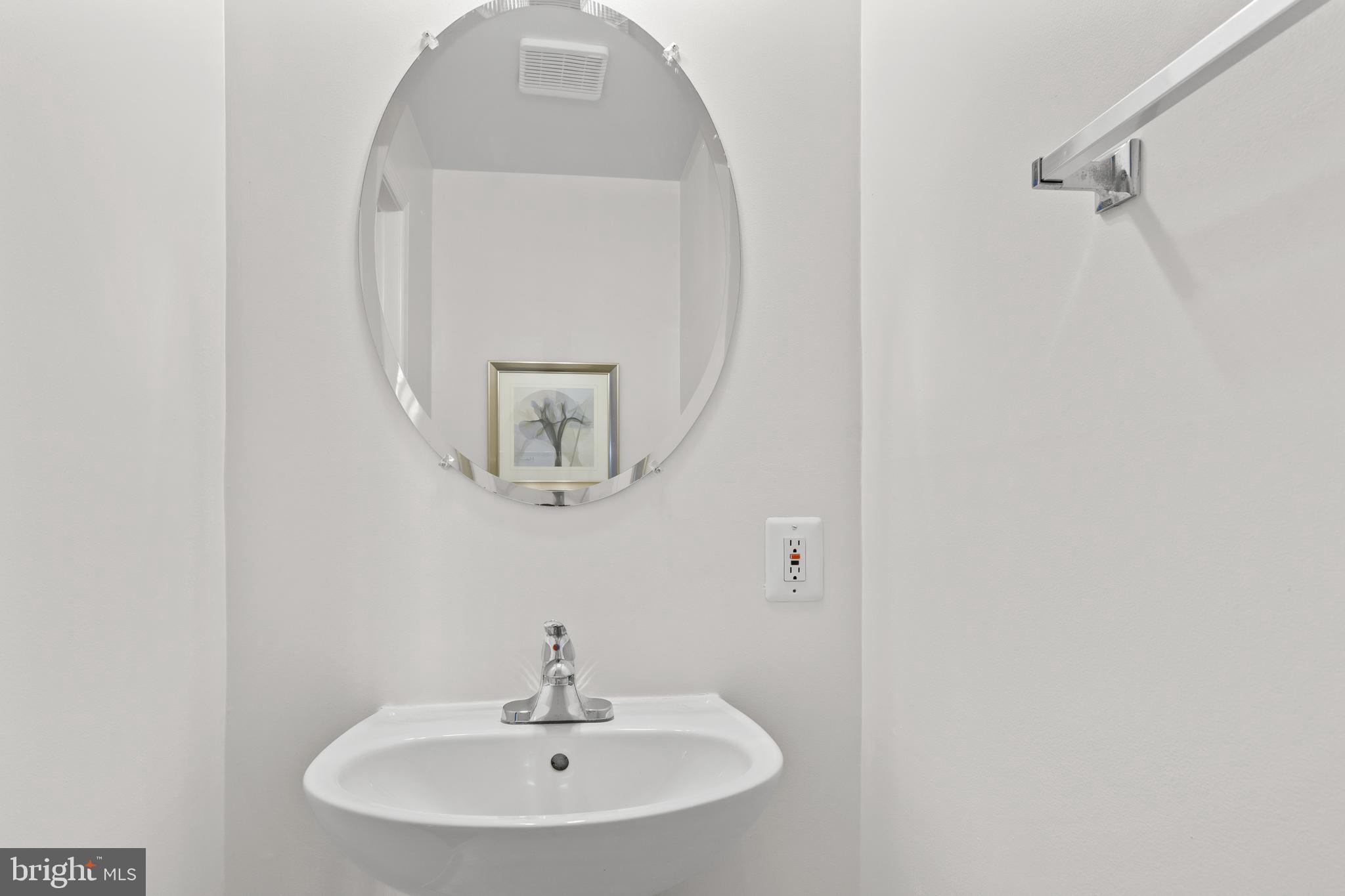 2916 Mainstone Drive Fairfax, VA 22031 - Photo 16 of 42 Half Bath, Main Floor