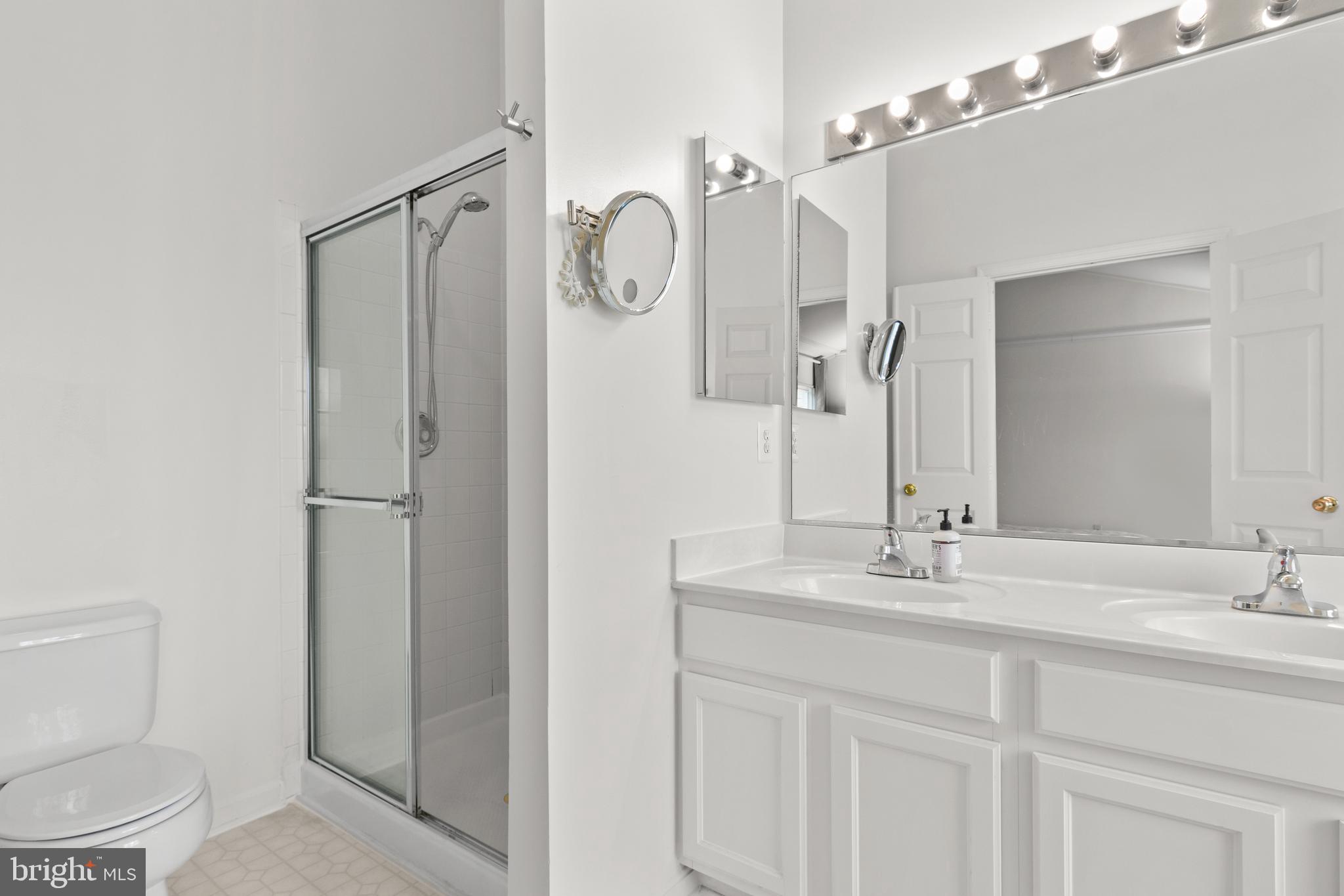 2916 Mainstone Drive Fairfax, VA 22031 - Photo 20 of 42 Master Bathroom