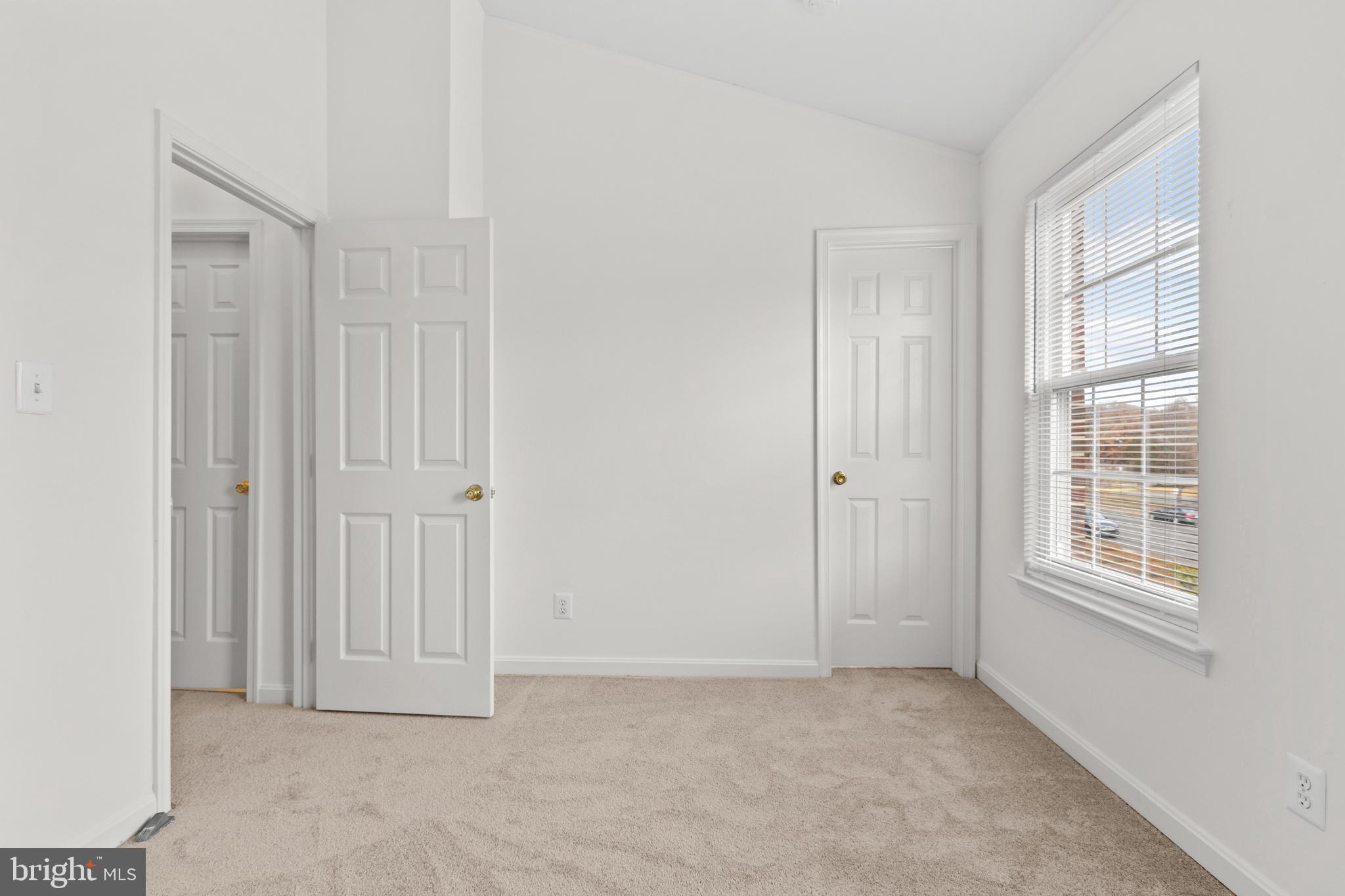 2916 Mainstone Drive Fairfax, VA 22031 - Photo 23 of 42 Bedroom #1