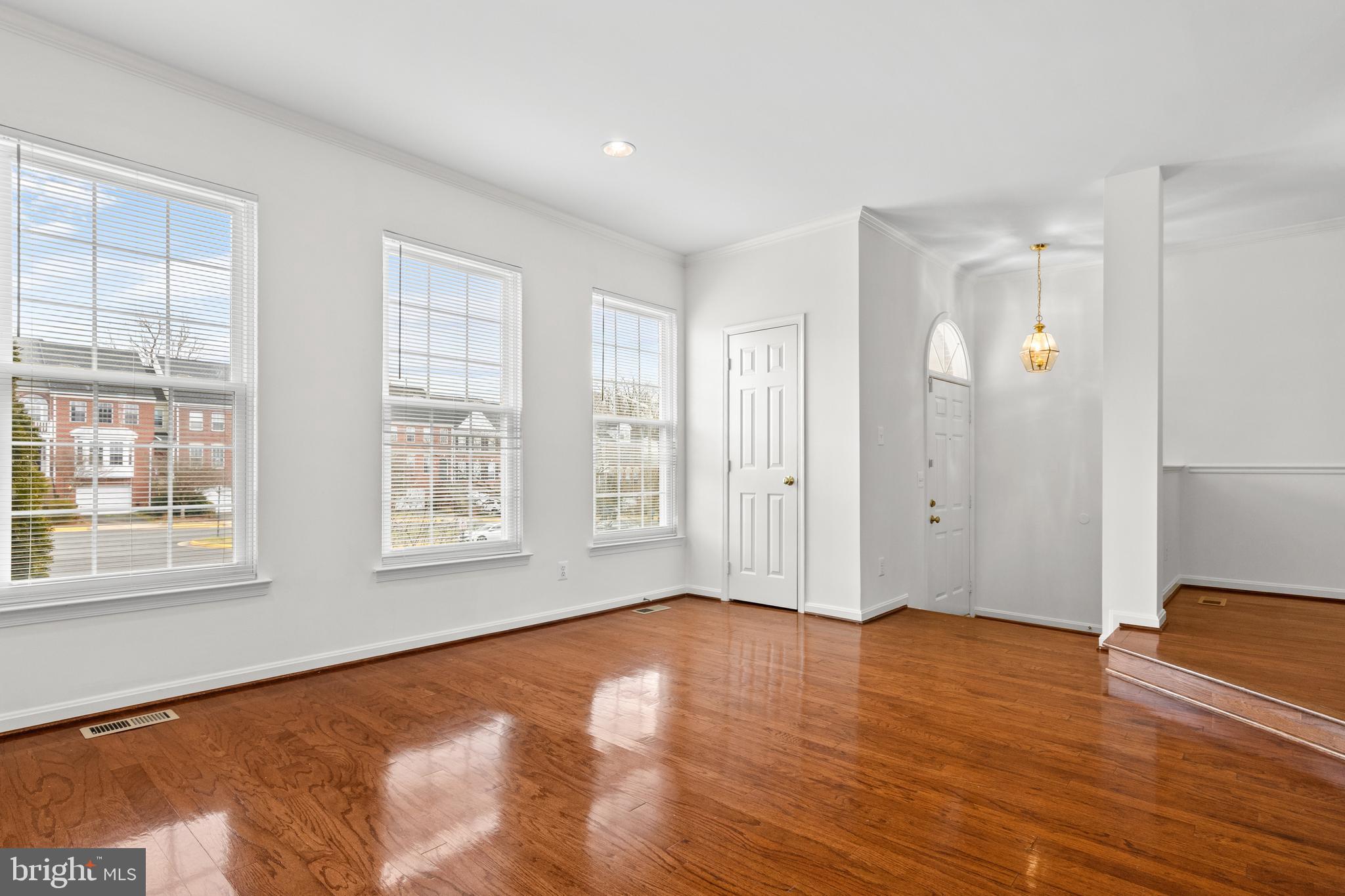 2916 Mainstone Drive Fairfax, VA 22031 - Photo 5 of 42 Living Area and Front Door