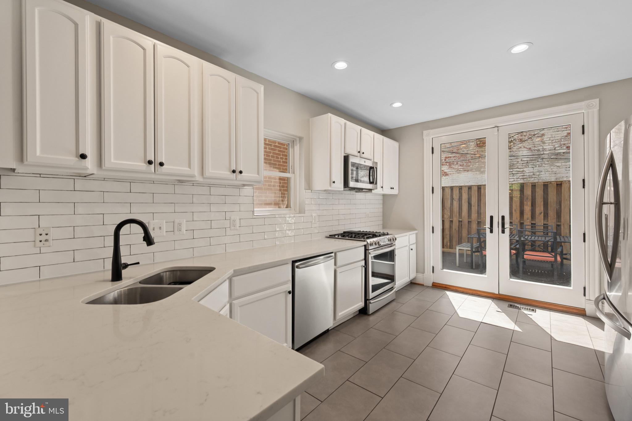 950 Westminster Street Northwest Washington, DC 20001 - Photo 13 of 36