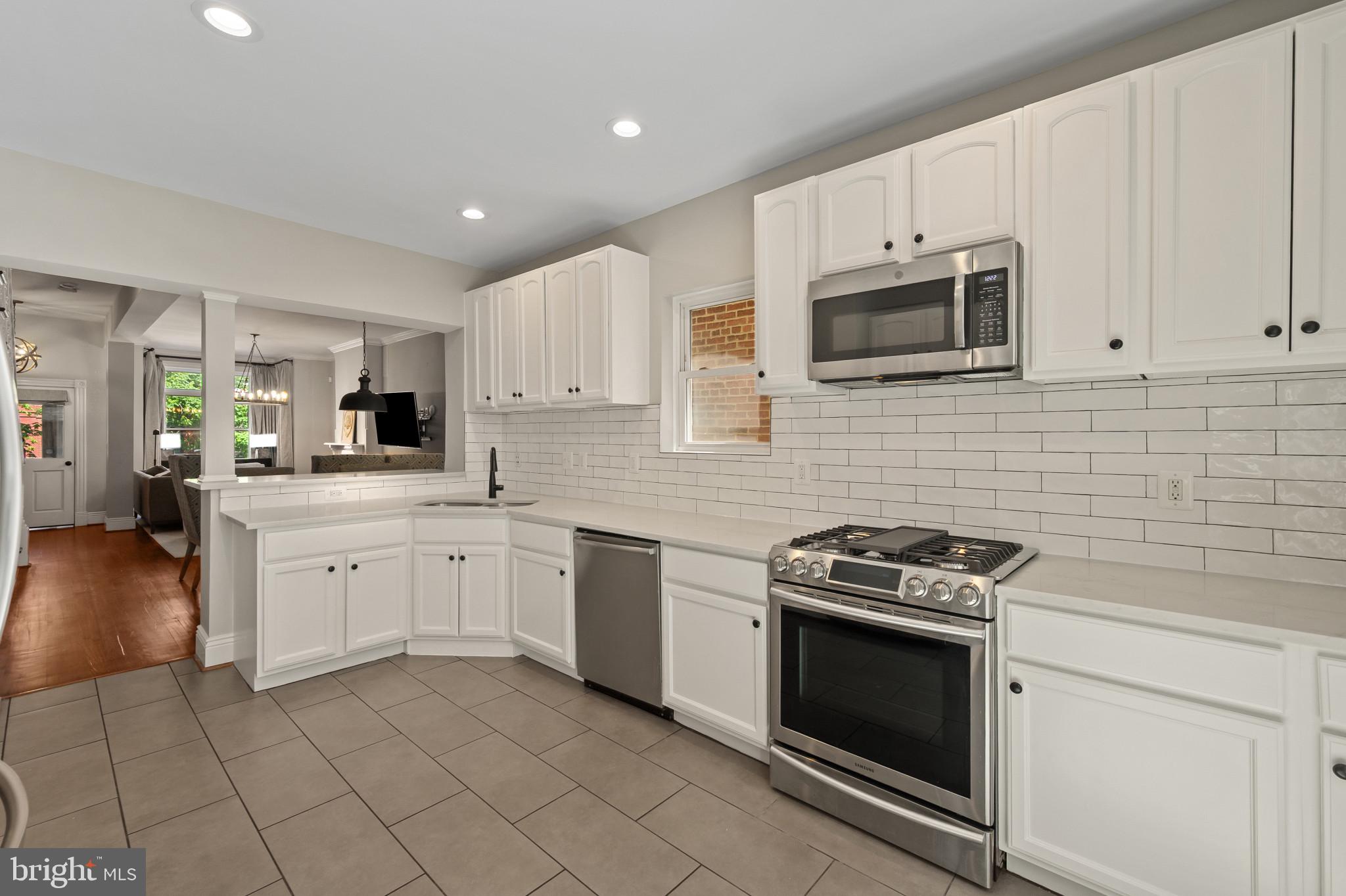 950 Westminster Street Northwest Washington, DC 20001 - Photo 14 of 36