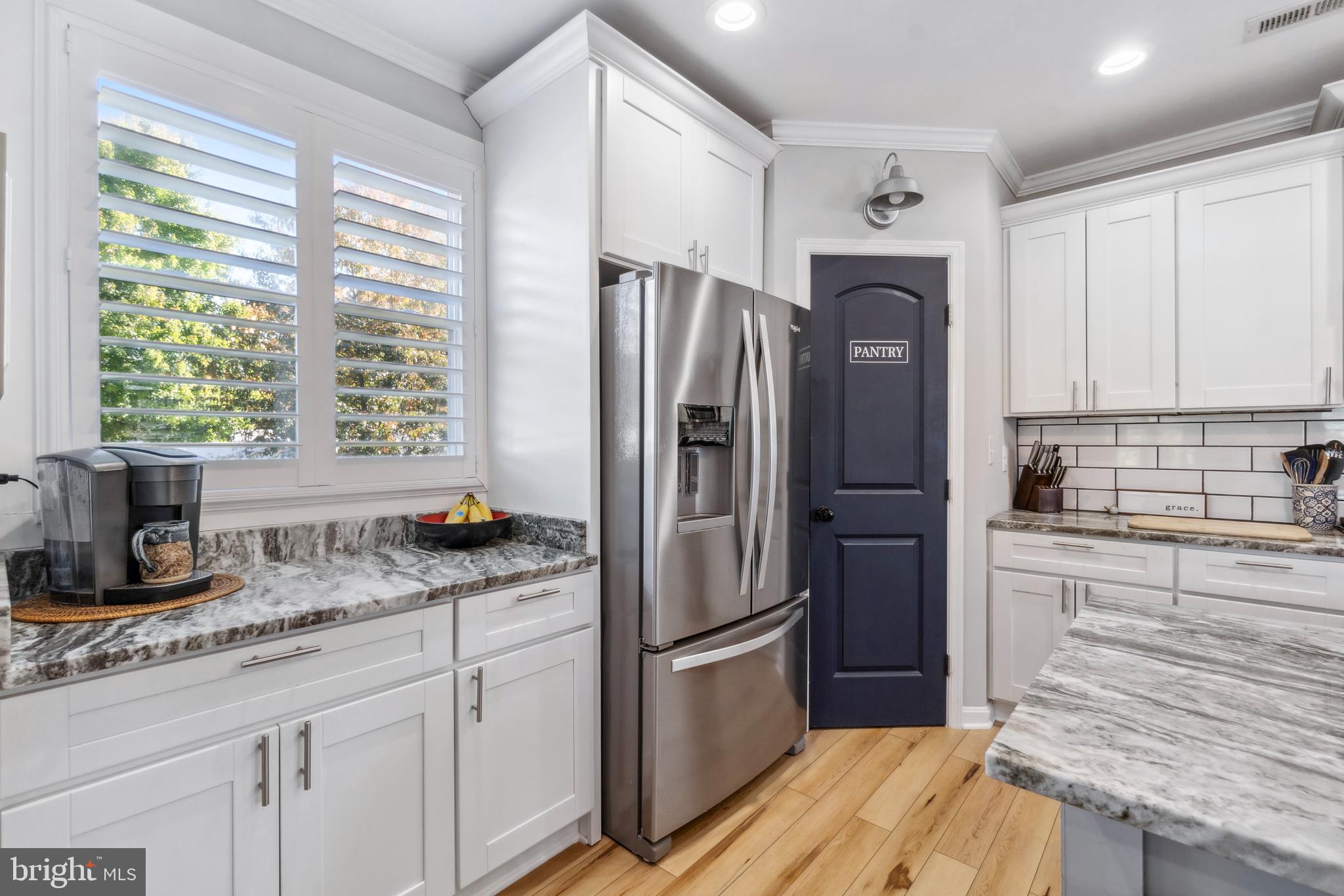 531 Hawthorne Road Linthicum Heights, MD 21090 - Photo 20 of 71 Large Corner pantry area