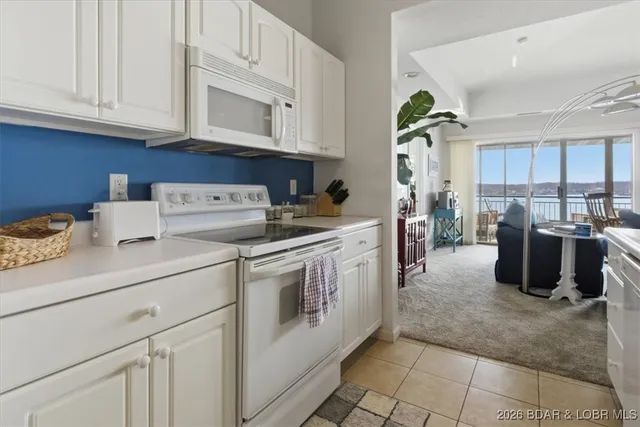 $450,000 | 354 West Palisades Condo Drive, Unit 4B, Lake Ozark, MO 65049