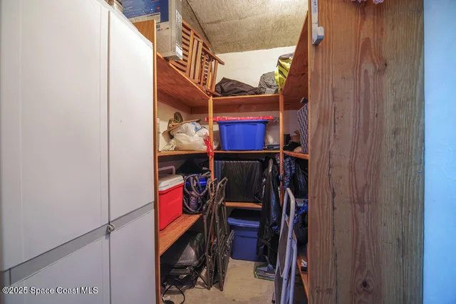 a view of a tennis court