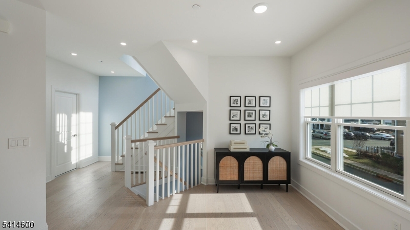 8 Mikula Way Florham Park, NJ 07932 - Photo 11 of 41