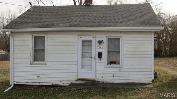 $60,000 | 1312 3rd Street, Cottage Hills, IL 62018
