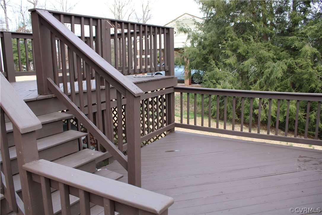 3719 Falstone Road Richmond, VA 23234 - Photo 27 of 31 Lower level deck