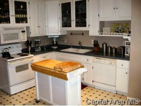 2120 Hastings Road Springfield, IL 62702 - Photo 4 of 12