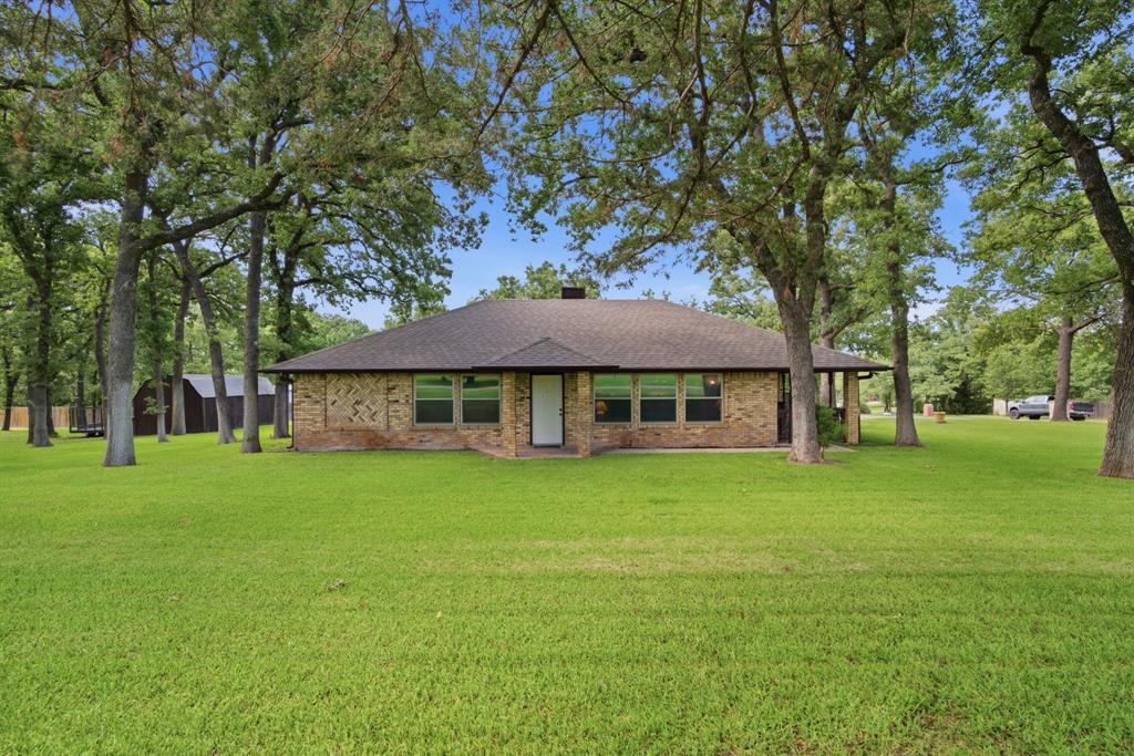 305 Bent Oak Road Weatherford, TX 76086 - Photo 4 of 35