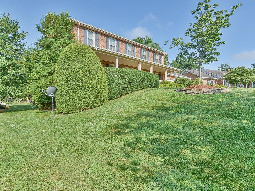 708 Hollyhill Road Johnson City, TN 37604 - Photo 3 of 35 Photo 3