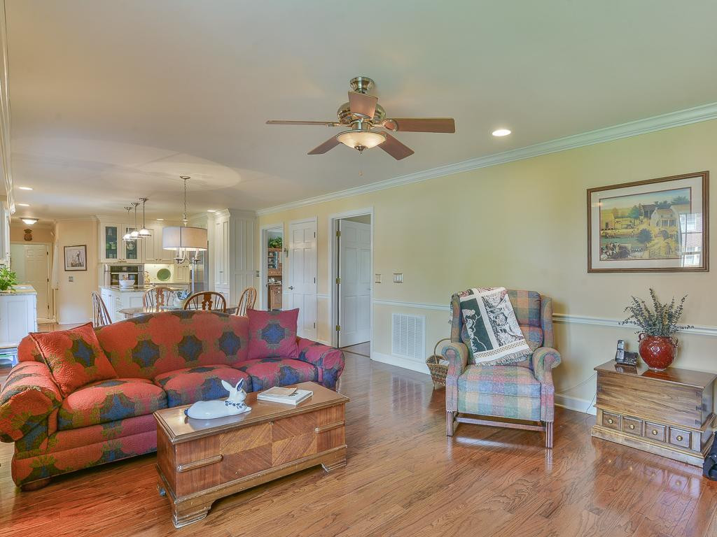 708 Hollyhill Road Johnson City, TN 37604 - Photo 7 of 35 Photo 7