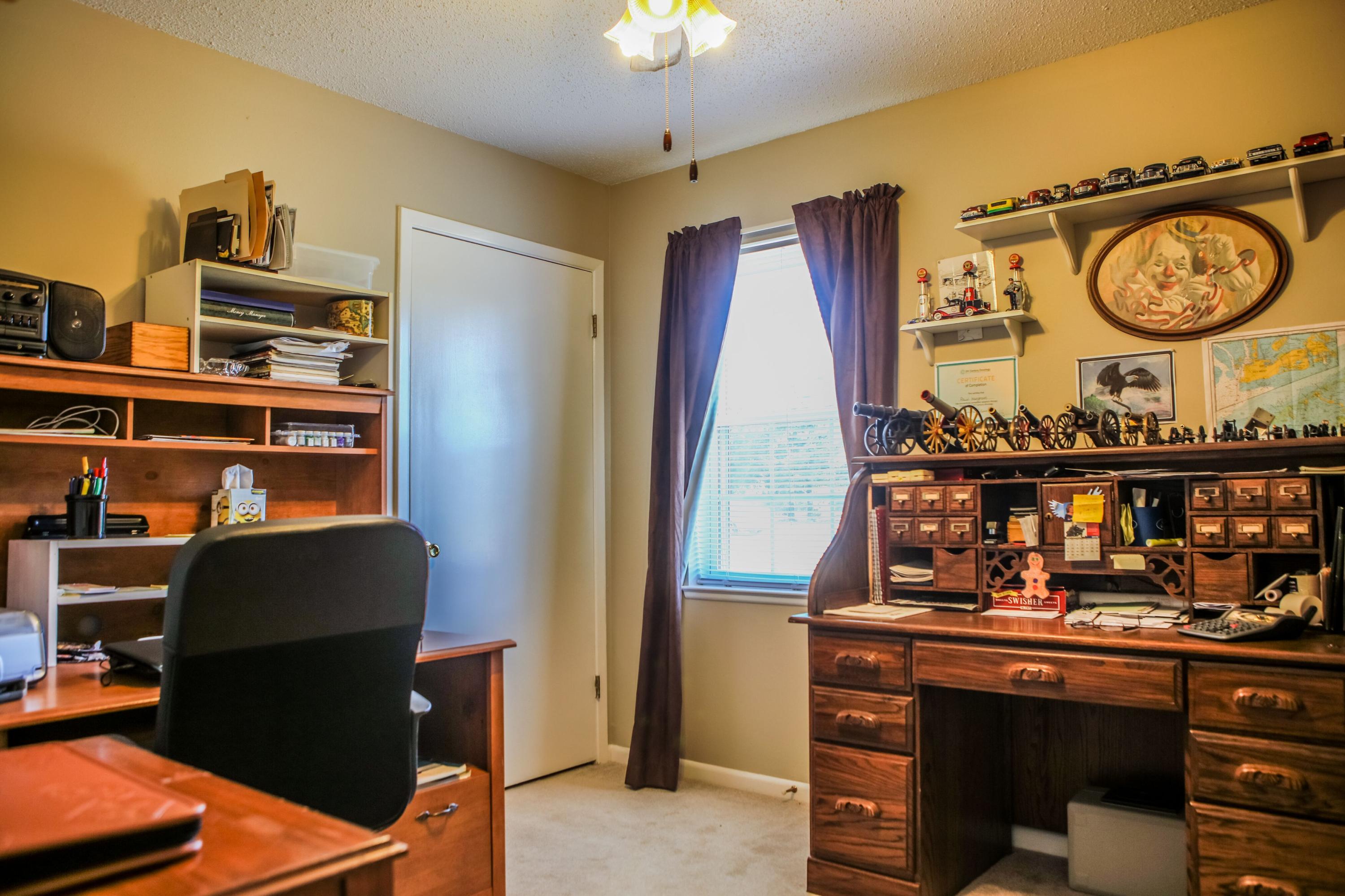 1307 Valley Road Crestview, FL 32539 - Photo 12 of 26 Additional bedroom or office