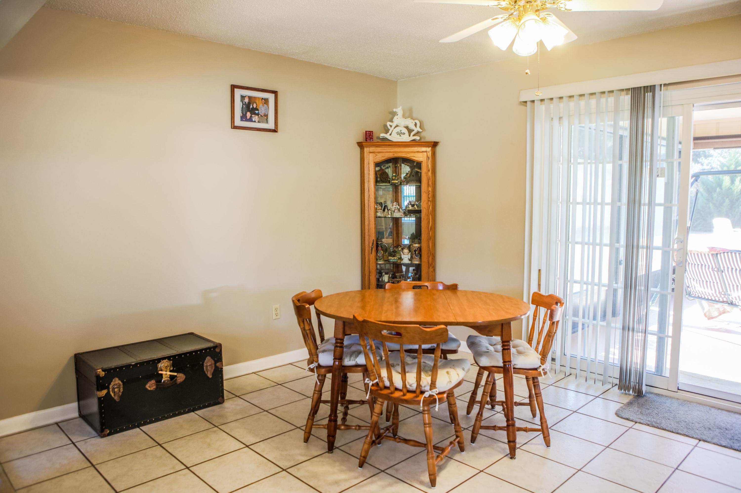 1307 Valley Road Crestview, FL 32539 - Photo 7 of 26 Breakfast room