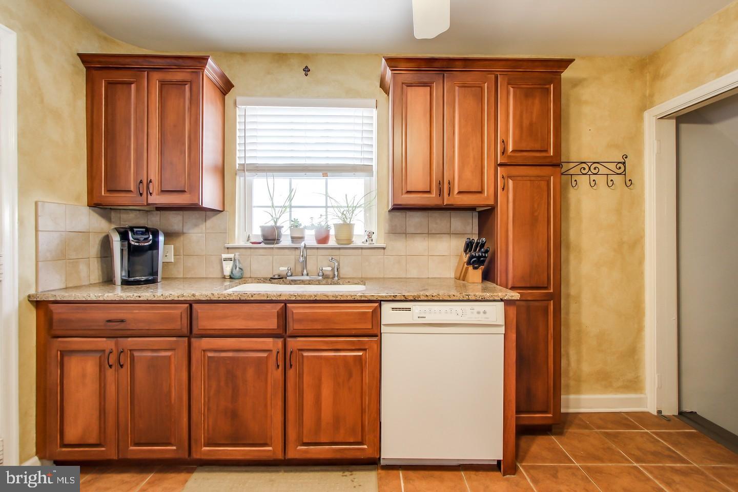 1116 Valley View Road York, PA 17403 - Photo 11 of 27 Kitchen