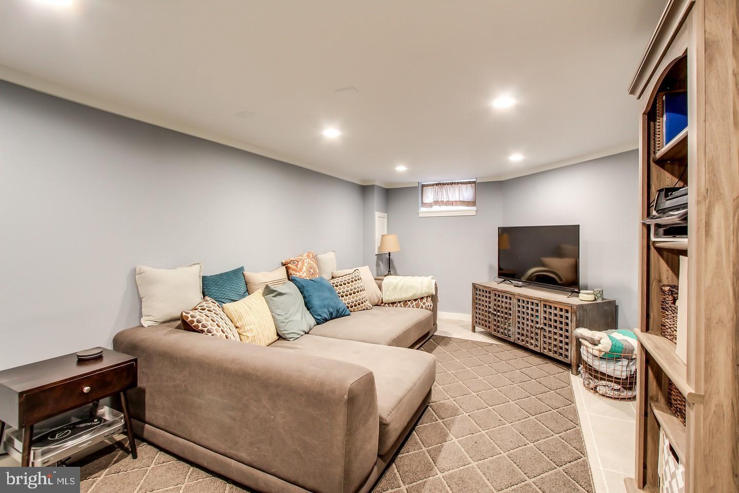 1116 Valley View Road York, PA 17403 - Photo 22 of 27 FR