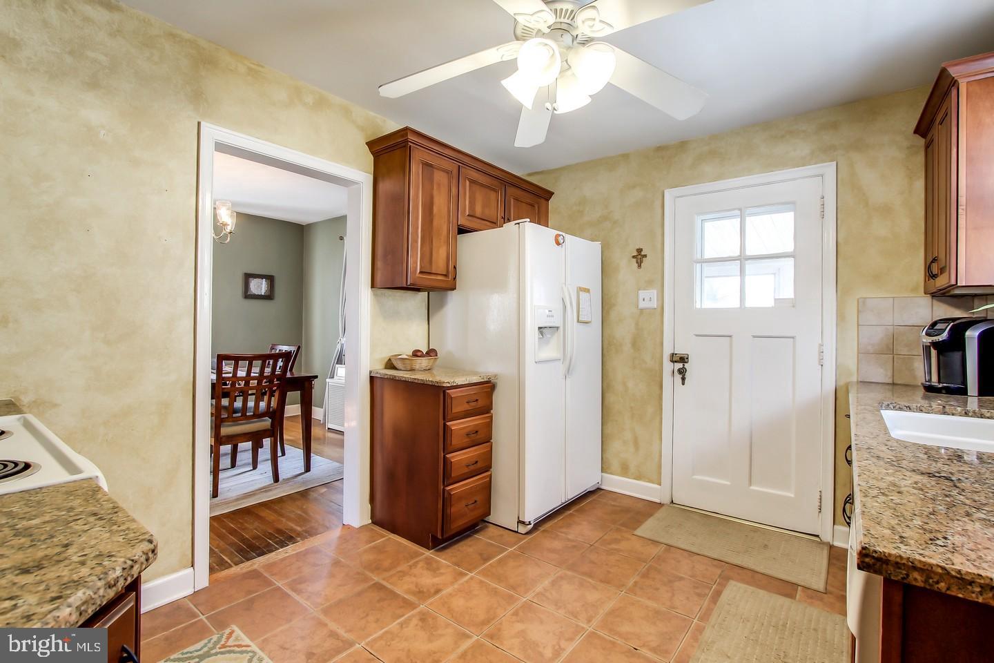 1116 Valley View Road York, PA 17403 - Photo 9 of 27 Kitchen with Cherry Cabinets and Granite C-Tops