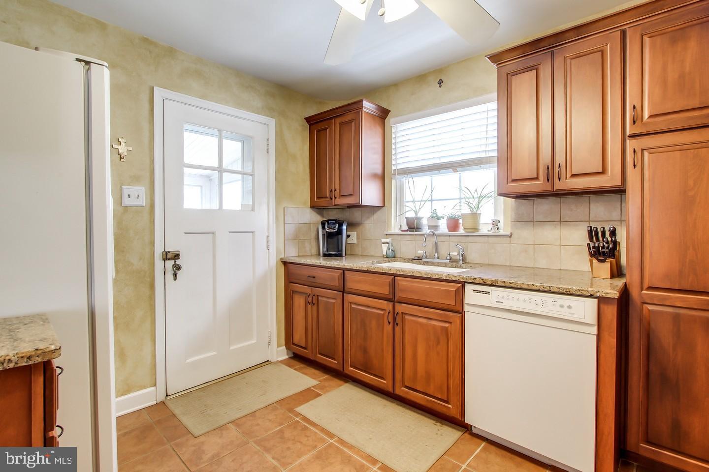 1116 Valley View Road York, PA 17403 - Photo 10 of 27 Kitchen