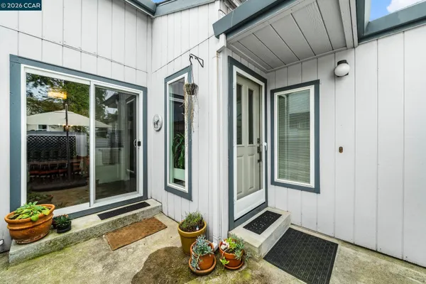 $355,000 | 225 Woodside Court, Grass Valley, CA 95945