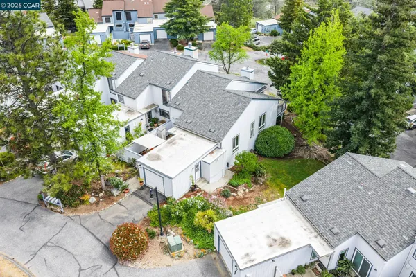 $355,000 | 225 Woodside Court, Grass Valley, CA 95945