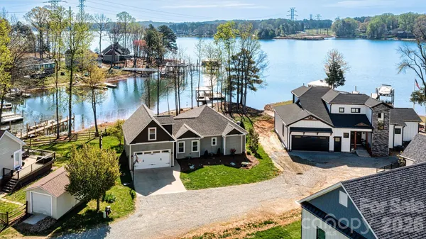 $1,299,000 | 6511 Songbird Lane, Denver, NC 28037