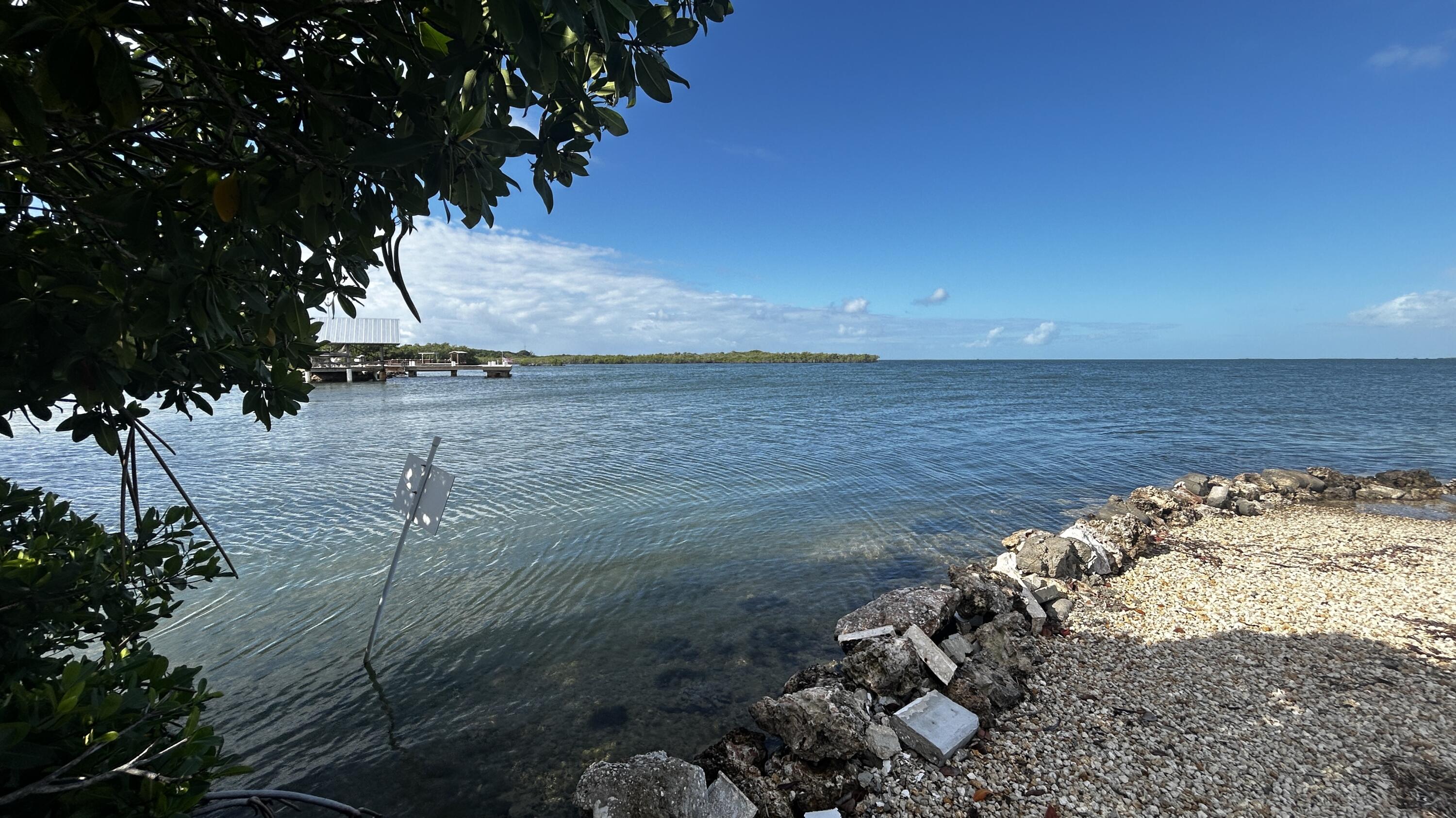 124 South Bay Harbor Drive Key Largo, FL 33037 - Photo 36 of 43