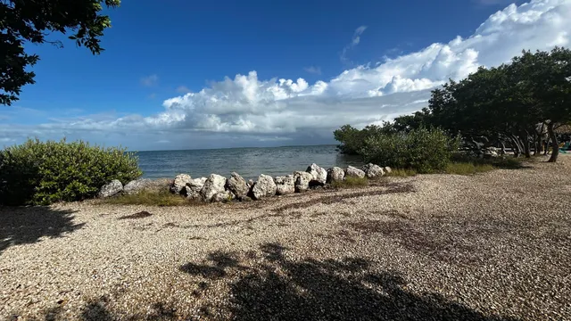 $3,500 | 124 South Bay Harbor Drive, Key Largo, FL 33037