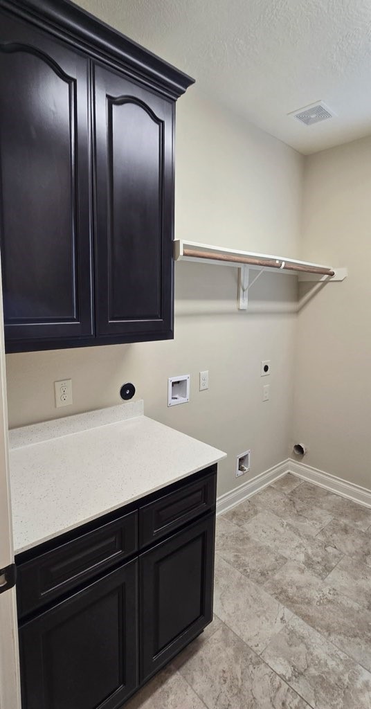 127 Bridgewater Onalaska, TX 77360 - Photo 11 of 34 a bathroom with a sink and a mirror