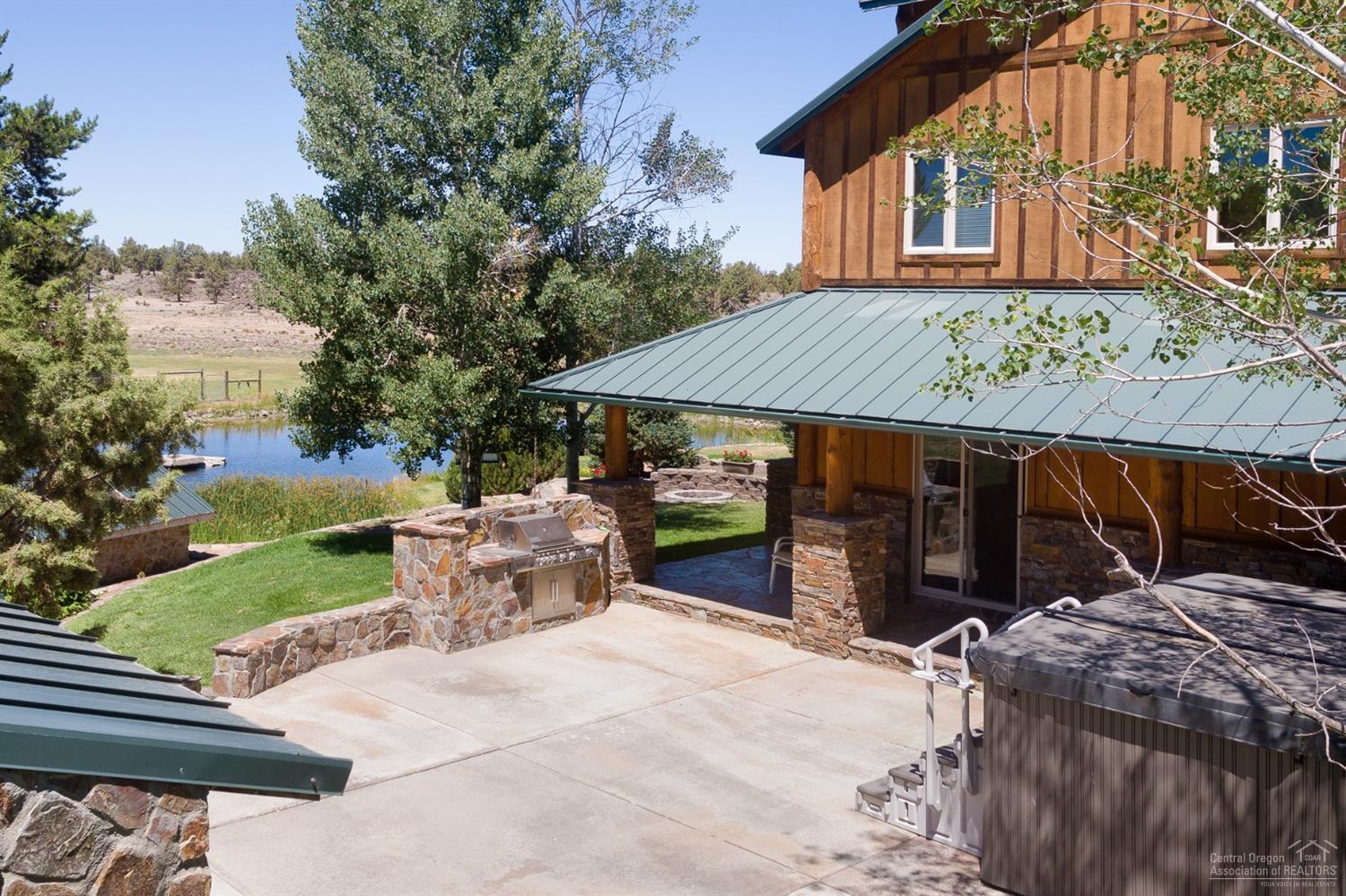 25600 Alfalfa Market Road Bend, OR 97701 - Photo 15 of 25 Patio with Swim Spa