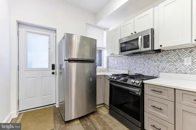 $299,900 | 737 Dolphin Street, Baltimore, MD 21217