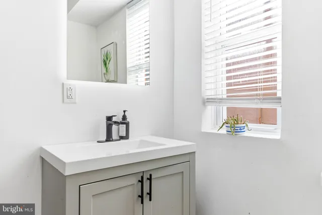 $299,900 | 737 Dolphin Street, Baltimore, MD 21217