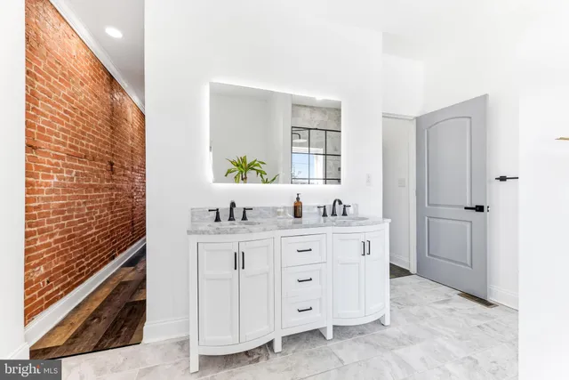 $299,900 | 737 Dolphin Street, Baltimore, MD 21217