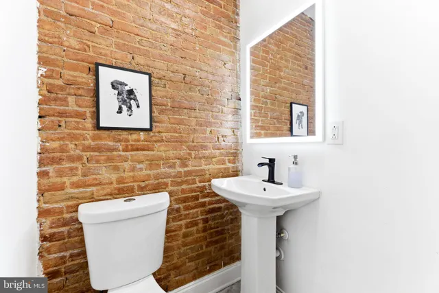 $299,900 | 737 Dolphin Street, Baltimore, MD 21217