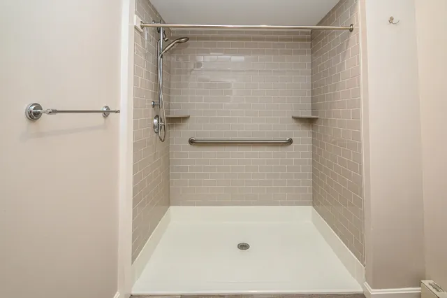 $1,595,000 | 3465 White Mountain Highway, Conway, NH 03860